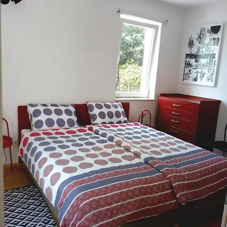 Zigi Apartment *